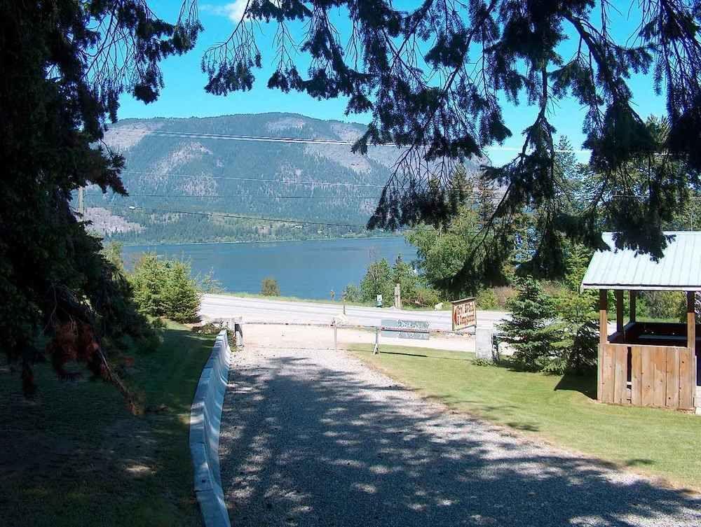 Viewpoint Rv & Cottages Самон Арм Екстериор снимка