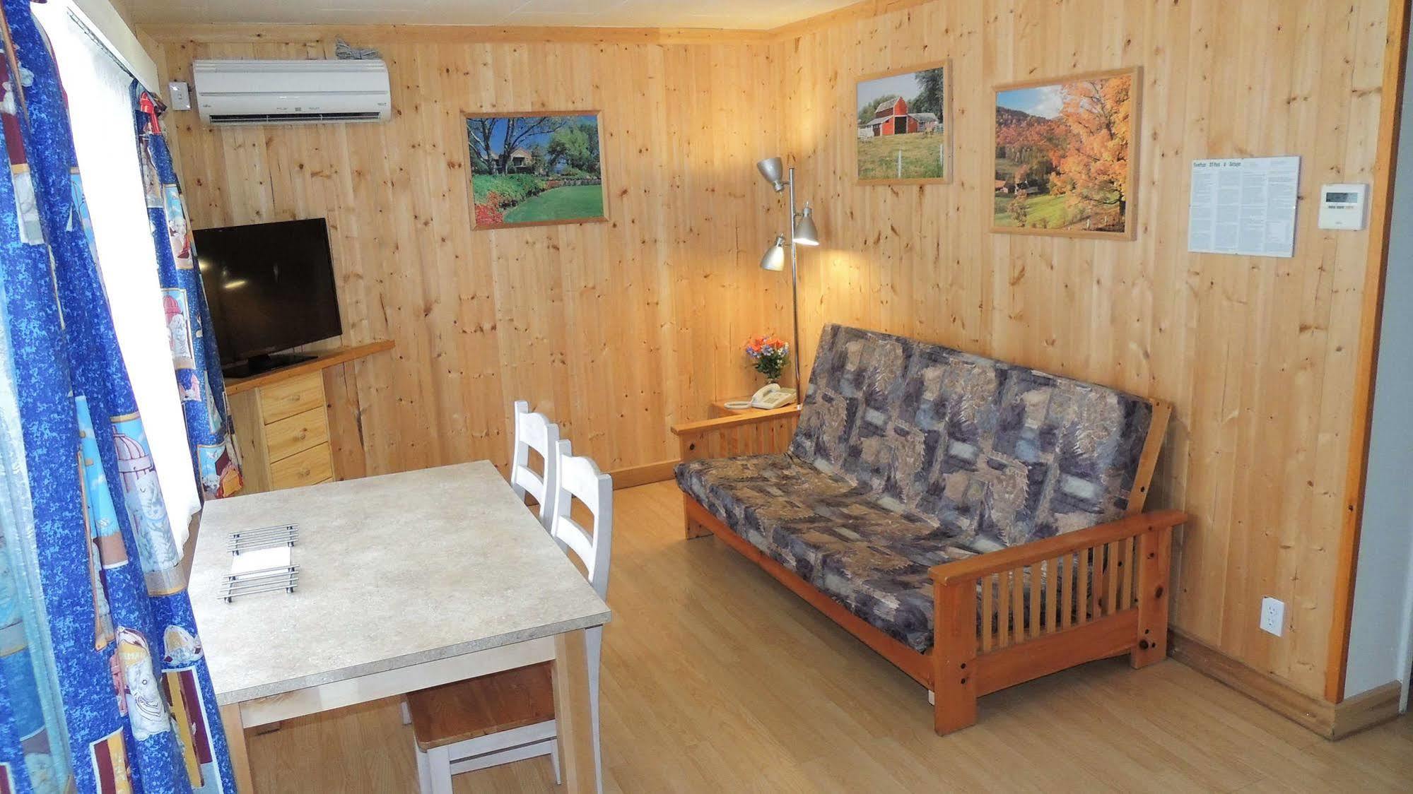 Viewpoint Rv & Cottages Самон Арм Екстериор снимка